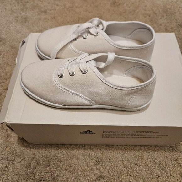 Girls sneakers - Picture 1 of 2